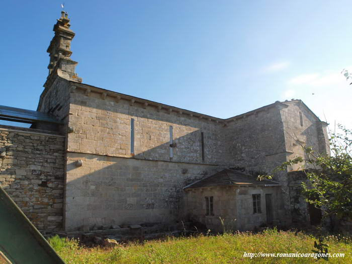 LADO SUR DEL TEMPLO Y ZONA DE PROBABLE CLAUSTRO